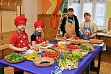 Tankonyha &uuml;nnep&eacute;lyes &aacute;tad&aacute;sa - Pete G&aacute;bor fot&oacute;i